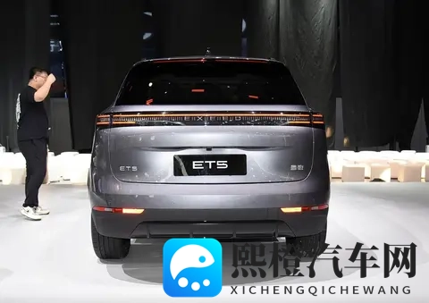 星途ET5将于11月13日预售，配15升增程动力，纯电续航165公里-2