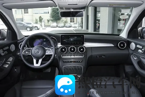 2025款奔驰C级怎么选?五款配置差异与终端优惠全解析-1