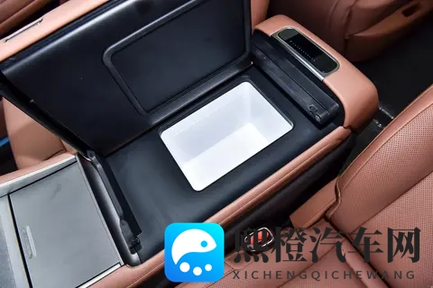 230km纯电+1300km综合续航！2998万起！腾势N8L实力如何？-3