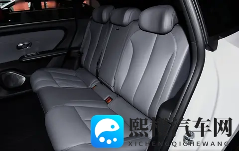 长安启源A06:15万级别纯电车型,续航持久 ,配置丰富-3