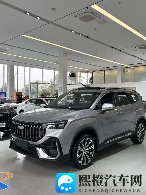 气场十足!第三代吉利豪越L到店实拍,外观升级,新增15T动力-1