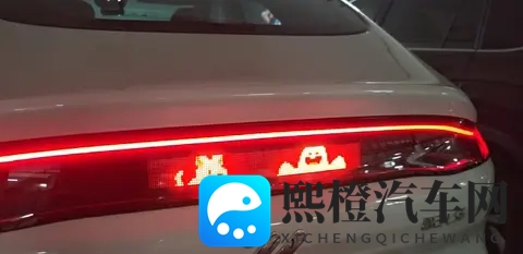 宝贝乖~腿弄大一点就不疼了:汽车舒适驾驶:腿部空间优化秘籍大揭秘-1