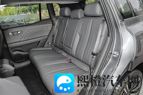 均衡者AION i60增程版,解决增程痛点-3