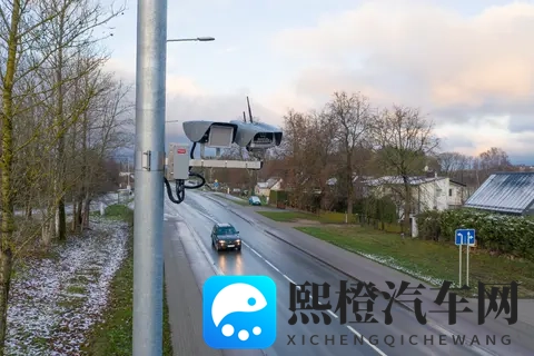 加拿大安大略省全面拆除测速摄像头，省长怒批是“敛财工具”-1