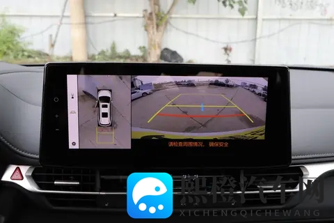 丰田格瑞维亚深度实测:混动省油王者 家用 MPV 的实用与槽点-2