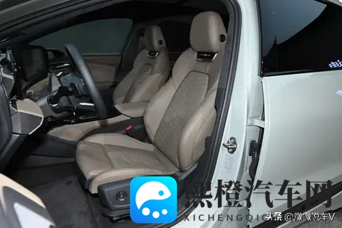 奥迪A6纯电轿车,搭载宁德时代电池,最高时速200公里,两款中网-1