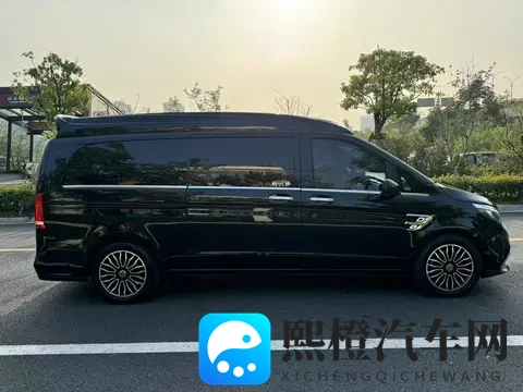 准新奔驰威霆,3万公里商务舱,338万拿下!-1