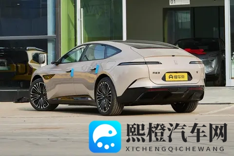 豪华中大型车备选清单必看:阿维塔12 2026款四激光版深度解析-1