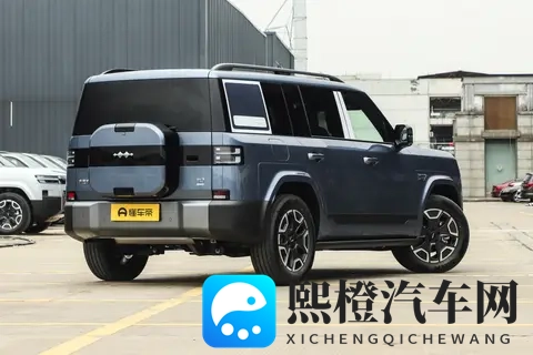 方程豹钛7：一车搞定多场景，大空间+“黑科技”，买得钛对了-3