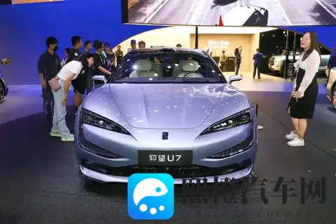 榜首易主，10月首周豪华轿车销量榜，宝马3系第2、尊界S800第11名-2