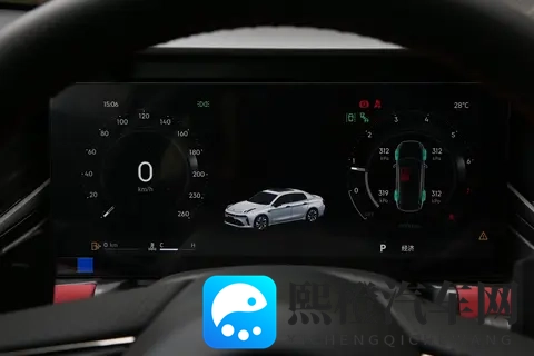 领克03 2026款 20TD AT Ultra：性能与智能兼备的紧凑型轿车-2