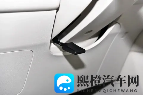 15万级中大型SUV新标杆!东风eπ008,家用通勤性价比之选-3