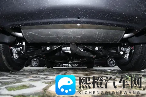 买美式豪华 SUV！2026 款凯迪拉克 XT5 哪个版本性价比高？-3