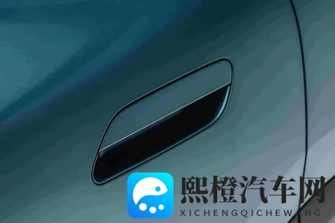 奇瑞瑞虎8换新脸，家庭车玩起双风格，谁在为情绪买单？-1