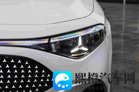 首页跳转汤姆叔叔：汽车新科技，驾驶体验升级大揭秘-2