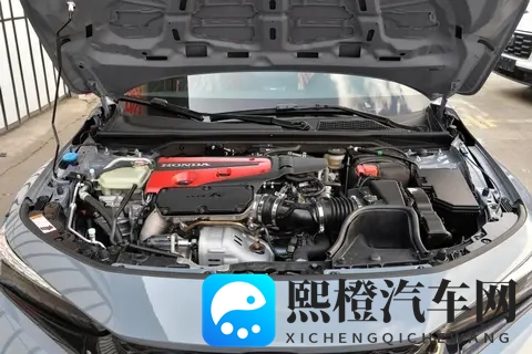 玩车一族看过来,40万预算,你会买思域TYPE R,还是丰田GR YARIS?-1