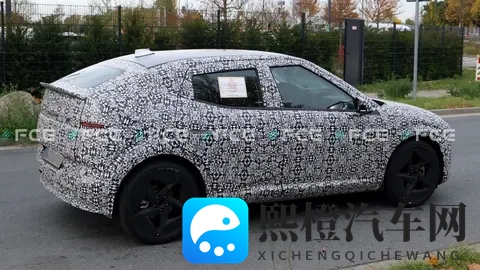 现代IONIQ 3谍照曝光:续航450-600公里,与比亚迪海豚竞争-2