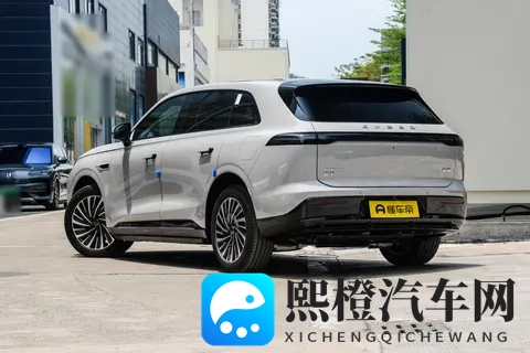 1万元置换补贴,飞鱼底盘 20+雪豹四驱,2025款星纪元ET适合家用-1