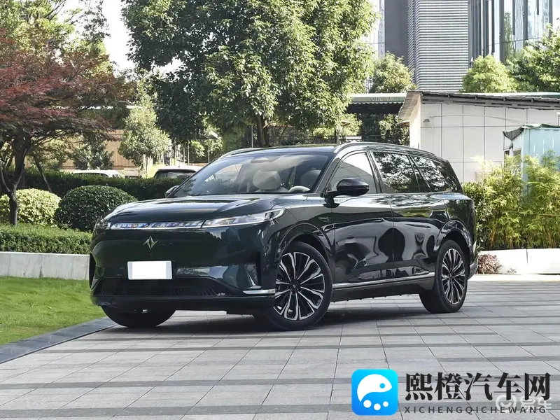 黄3.0:豪华SUV新宠,性能科技双升级-2