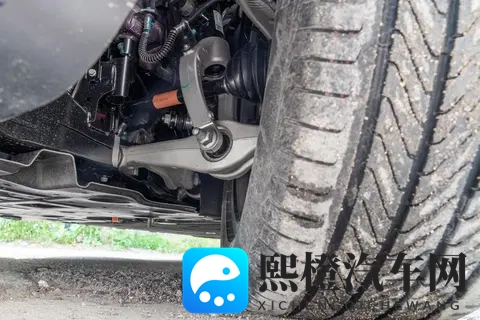 2025款星纪元ET:全能中大型SUV,标配飞鱼底盘20+猎鹰辅助驾驶-1