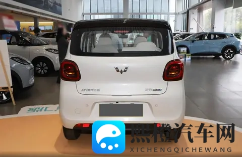 再创新高，五菱宏光MINIEV单月交付61506台，四门版成为优解？-2