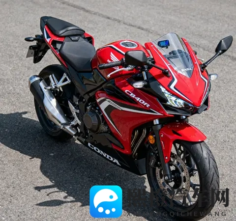 3万级仿赛新标杆 25款本田CBR400R 老头乐名号下藏着真实力-2