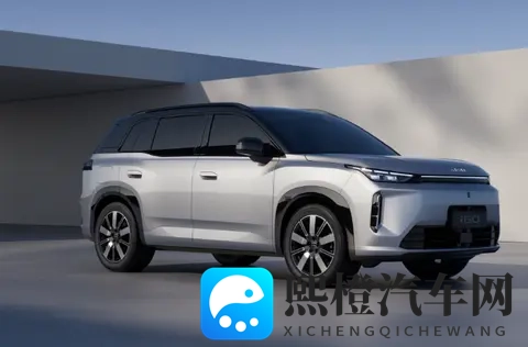 国产新世代BMW iX3纽北赛道例行测试，2026年上市-1