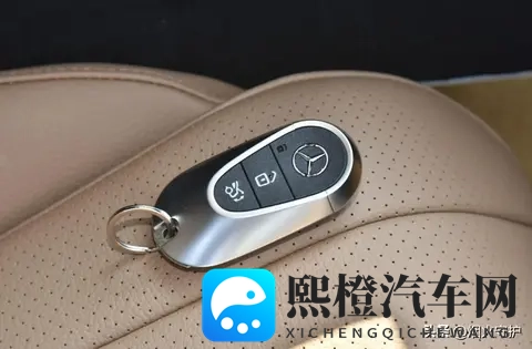 2026款奔驰E级上市即王炸!入门价低至4299万,宝马5系压力大了-3