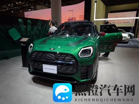 静态体验全新MINI COUNTRYMAN:更大更硬朗,更有创意的内饰-1