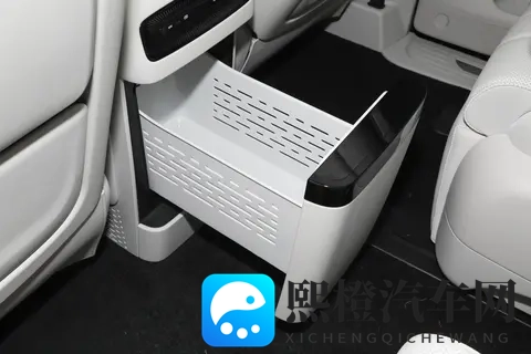 商务MPV的选车风向开始转变，26款岚图梦想家产品力值得一看-1