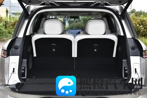 6人7箱够装?深蓝 S09 鸿蒙座舱 harmony space5 空间对比领克 900 体验-2