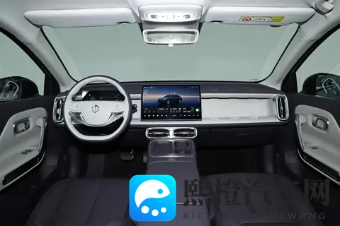 零跑B01激光雷达版，550km续航+激光雷达，售价1138万，值得一看-3