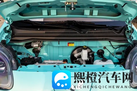 补贴价528万 宏光MINIEV四门版新车型上市 续航301km-2