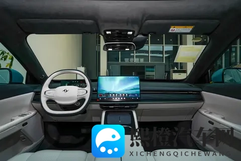 15万级轿跑,全系标配激光雷达,这款车怎么样?-2