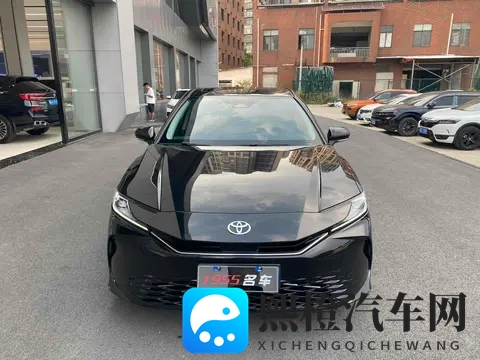准新一手丰田凯美瑞:2024款双擎,15万公里,省油代步优选-3