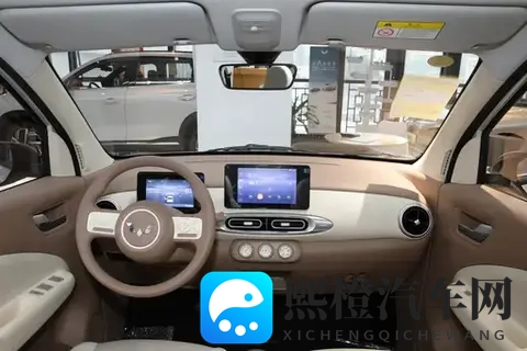 2025款五菱宏光MINIEV四门版购车指南:3个版本精准选择-2