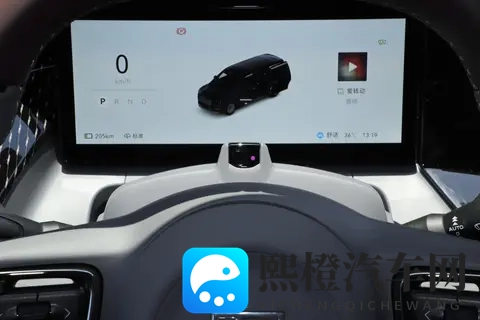 极氪009又放大招!买它当家用车,能省十几万,还能省心-3