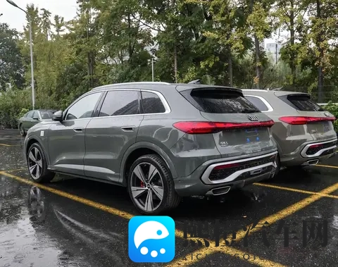 全新国产奥迪Q5L实车内饰曝光，采用家族化设计-1