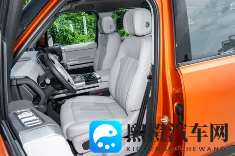 越野爱好者看过来!实地体验车续航 1400km 还标配三把锁-3