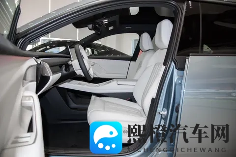 蔚来乐道L60四驱版,续航707km,四驱+无框车门,家用真香!-1