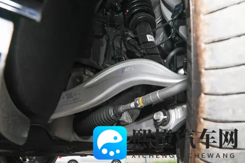 红旗H9购车指南:哪款配置最适合你?看完不再纠结-2