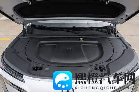 腾势N8L上市,售价与配置亮相,看看它有啥猛料-1