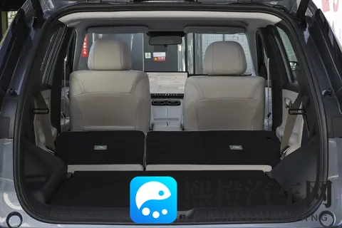 告别增程焦虑!AION i60 实测:科技普惠,主打一个亲民-2