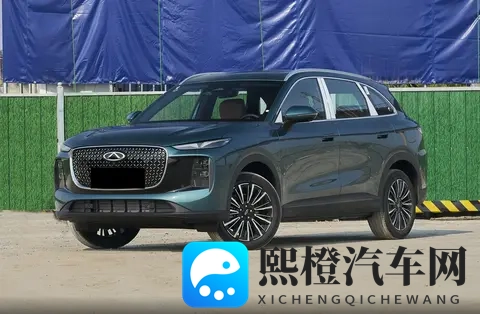 奇瑞也开始卷颜值了？瑞虎8提供双前脸设计，999万元起售-2