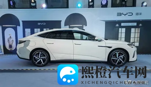 香蕉插进桃子里:汽车跨界融合,未来出行新篇章-3