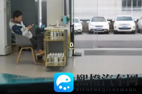 全系激光雷达+8295芯片,预售1499万起,这款车能火吗?-2