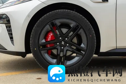 15万级轿跑新标杆?标配激光雷达,东风奕派eπ007+能否成爆款?-1