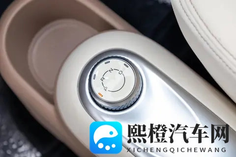 五菱宏光MINIEV 2025款深度体验：安全、空间与能耗的全面解析-2