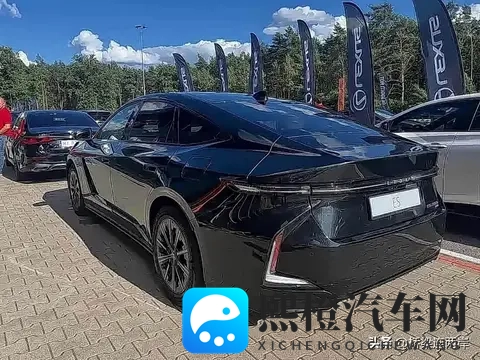 雷克萨斯ES电动版来袭,定价40万能否撼动BBA?-2