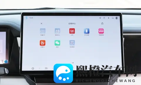 美女露胸软件:性感美女展示平台-3